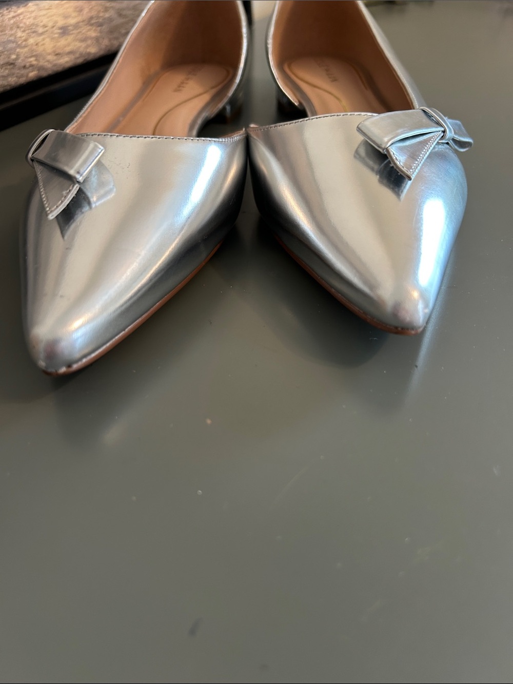 Cole Haan Metallic Silver Pointed-Toe Bow Flats. - Picture 3 of 12